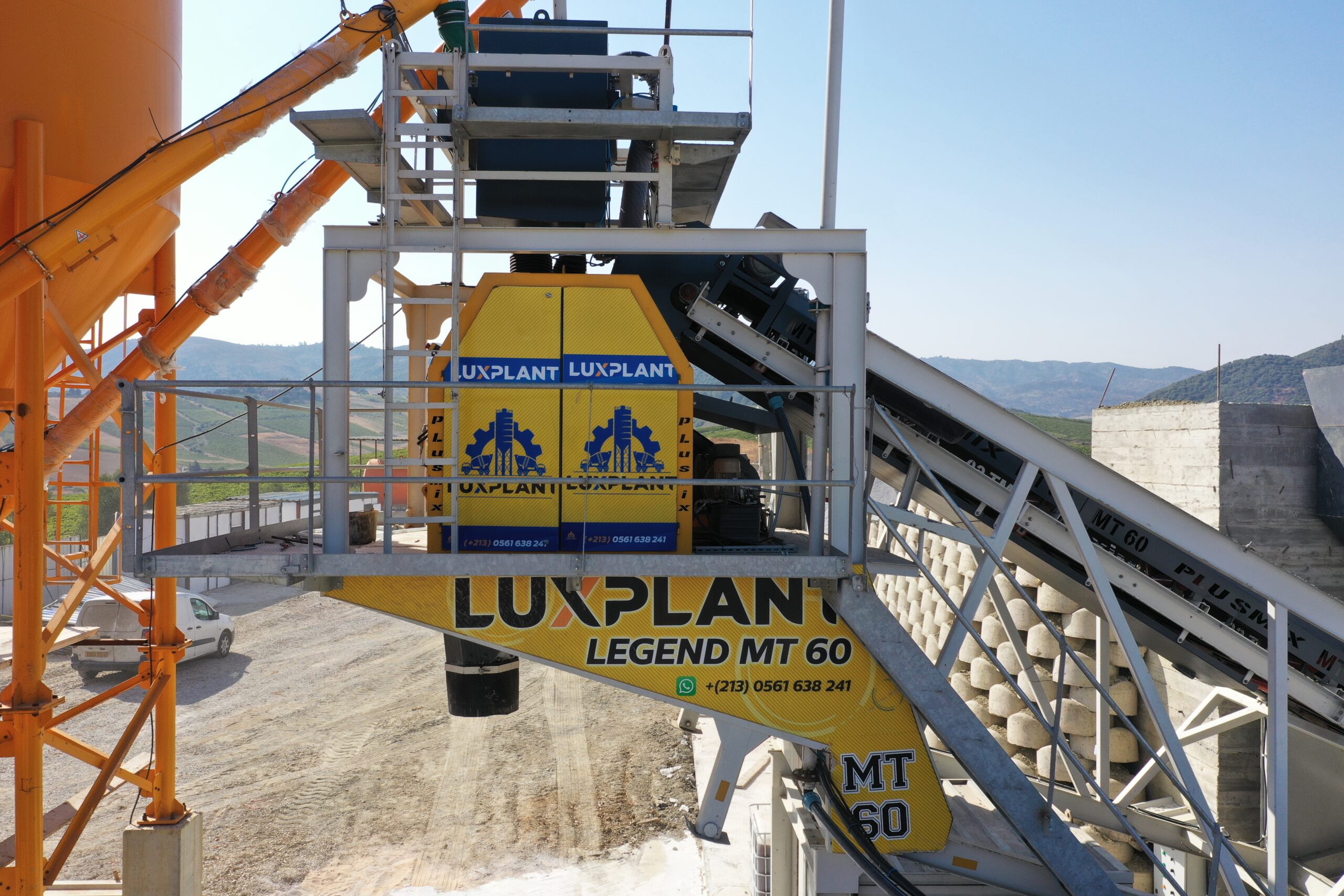 CENTRALES À BÉTON MOBILES